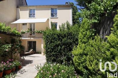 Maison à vendre 749 000 € 8 pièces 3 chambres 167 m² 460 m² de terrain Les Joncs Marins-Croix d'Eau Le Perreux-sur-Marne 94170