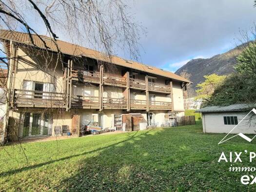 Appartement à vendre 219 000 € 1 pièce 2 chambres 60,5 m² Étage 2/2 Challes-les-Eaux 73190