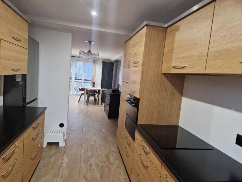 Maison à louer, 75m², LYON 8E