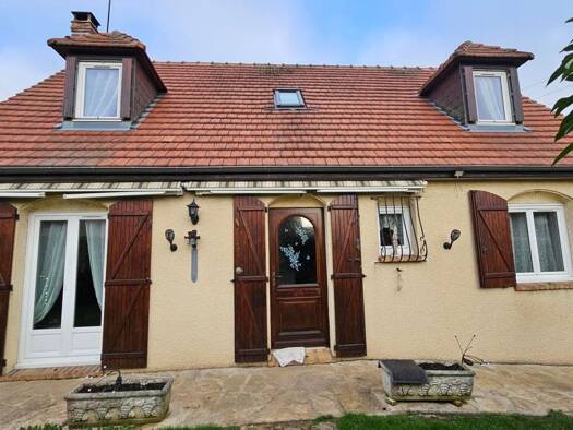 Maison en viager occupé Bouquet 79 000 € 5 pièces 4 chambres 113 m² 2 552 m² de terrain Bézu-Saint-Germain 02400