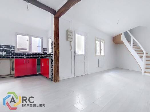 Duplex à vendre 152 250 € 2 pièces 1 chambre 38,46 m² RDC/1 Bourgogne-Châtelet Orléans 45000
