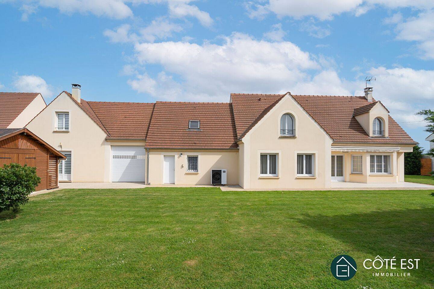 Maison à vendre, 325m², PRESLES EN BRIE