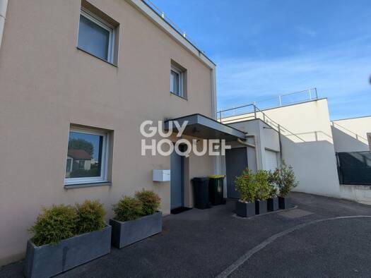 Maison à vendre 365 700 € 4 pièces 3 chambres 87,7 m² 120 m² de terrain Perica-La Roue Rillieux-la-Pape 69140