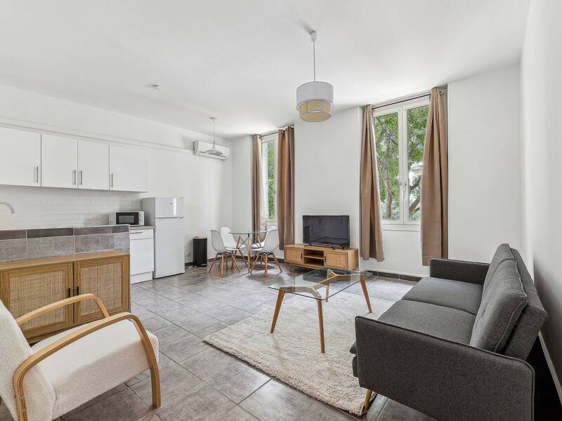 Maison à louer, 64m², MARSEILLE 6E