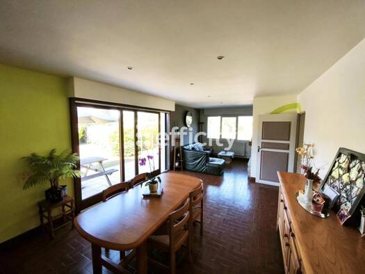 Maison à vendre 259 000 € 7 pièces 5 chambres 144 m² 1 698 m² de terrain Vildé-Guingalan 22980