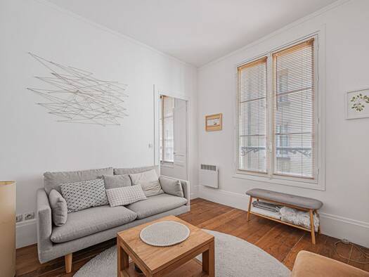 Appartement à vendre 399 000 € 2 pièces 1 chambre 32 m² Étage 3/5 Montorgueil-Saint Denis Paris 2ème arrondissement 75002