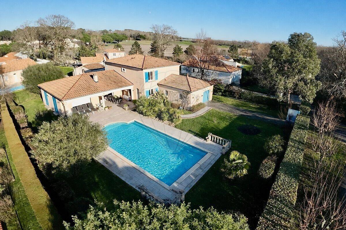 Maison à vendre, 177m², LES MATHES