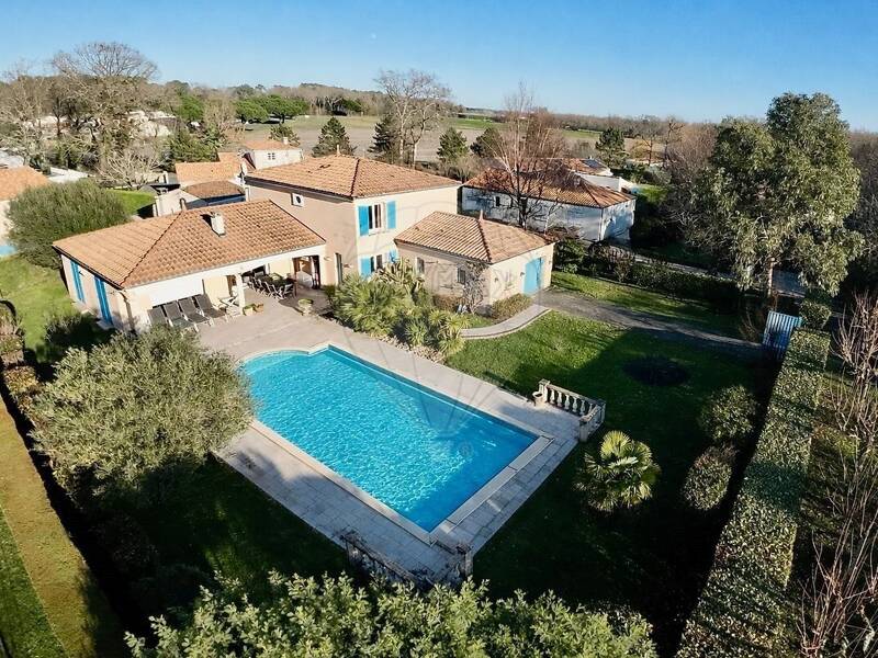Maison à vendre, 177m², LES MATHES