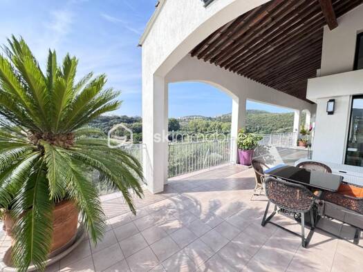 Villa à vendre 1 380 000 € 8 pièces 5 chambres 260 m² Le Dramont-Agay-Anthéor-Le Trayas Saint-Raphaël 83530