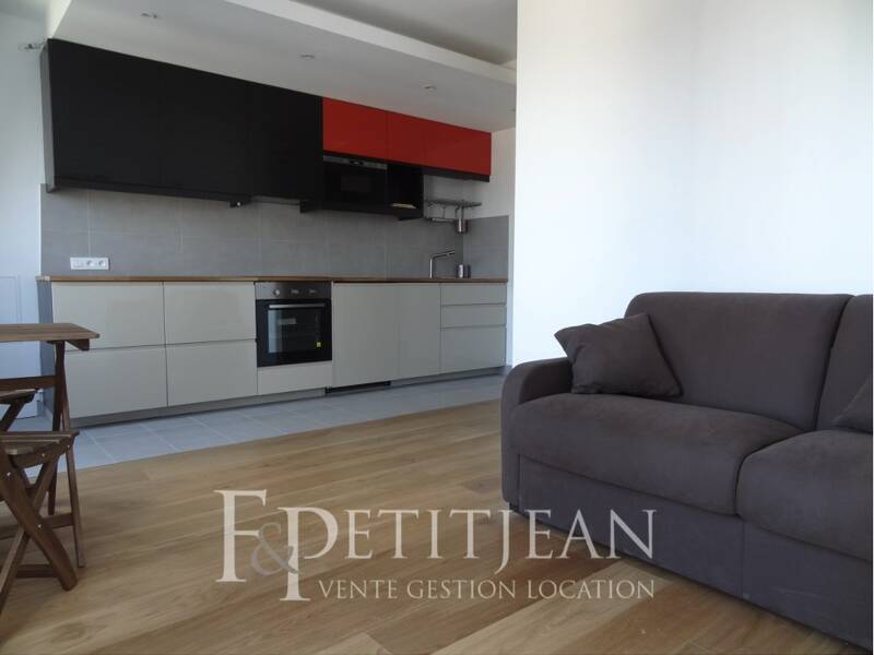 Maison à louer, 25m², PARIS 16E