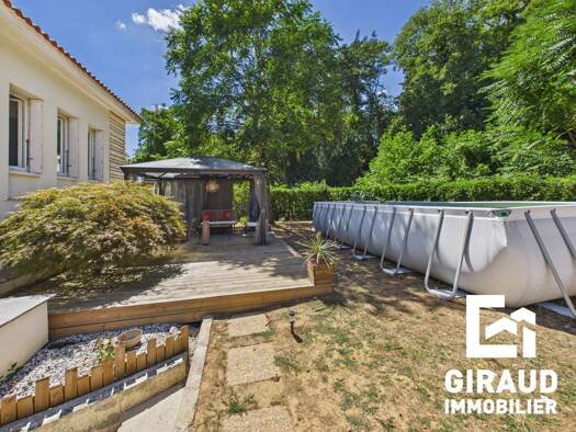 Maison à vendre 317 200 € 7 pièces 5 chambres 192 m² 1 536 m² de terrain Fontenay-le-Comte 85200