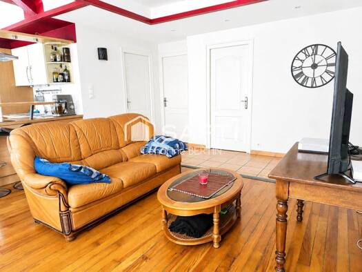 Appartement à vendre 125 000 € 4 pièces 2 chambres 74 m² RDC/5 Centre-Brou Bourg-en-Bresse 01000