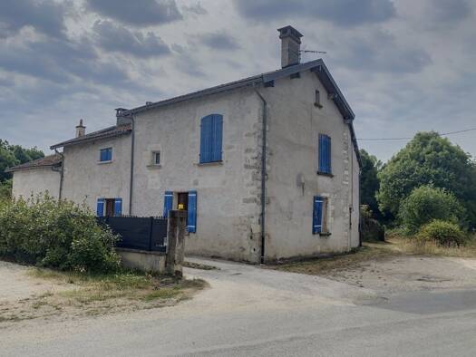 Maison à vendre 325 000 € 7 pièces 3 chambres 170 m² 4 848 m² de terrain Annesse et Beaulieu 24430