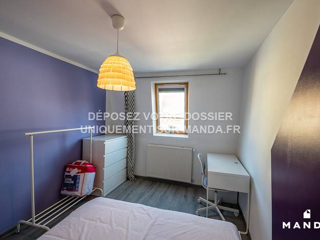 Studio à louer 490 € 4 pièces 4 chambres RDC Caulier Lille 59800