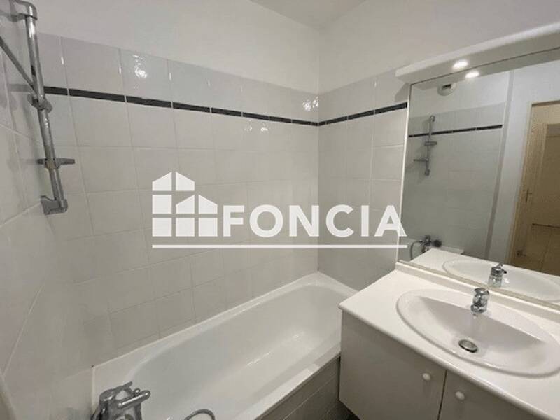 Maison à louer, 65m², MARSEILLE 13E