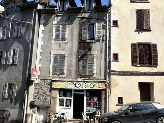 Immeuble à vendre 55 000 € 262 m² Urbain Centre Ancien Tulle 19000