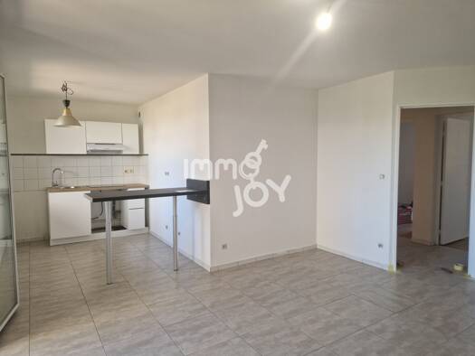 Appartement à louer 800 € 3 pièces 2 chambres 58,5 m² RDC Montjoie Tournefeuille 31170