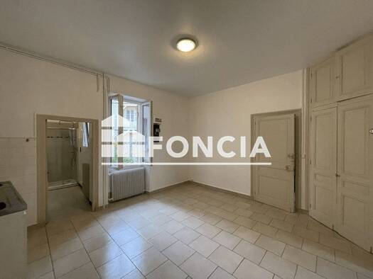 Appartement à louer 378 € 2 pièces 1 chambre 43,5 m² RDC Saint Martin Périgueux 24000