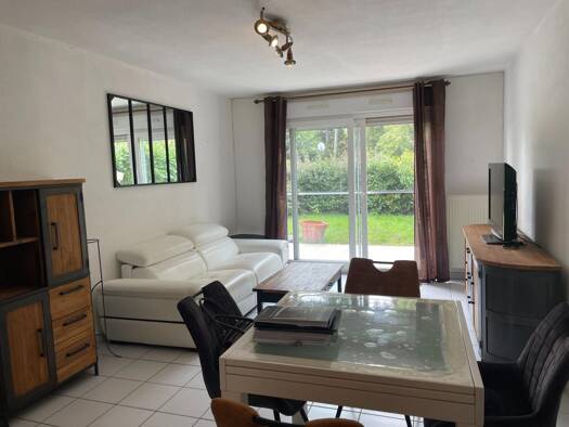 Appartement à vendre 190 000 € 2 pièces 1 chambre 50 m² RDC Dieulefit 26220