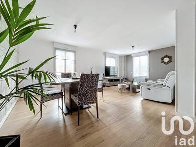 Appartement à vendre 139 990 € 4 pièces 3 chambres 98 m² Étage 1/3 Centre-Léon Bourgeois Châlons-en-Champagne 51000