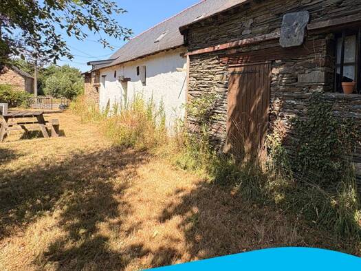 Maison à vendre 127 000 € 5 pièces 4 chambres 123 m² 2 249 m² de terrain Issé 44520