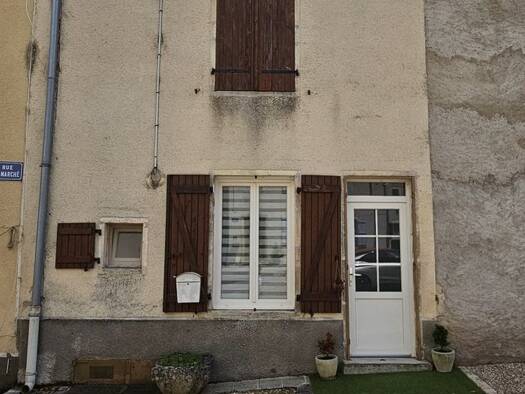 Maison à vendre 82 000 € 3 pièces 2 chambres 88 m² 155 m² de terrain Champlitte 70600