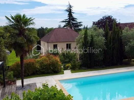 Demeure à vendre 1 390 000 € 7 pièces 5 chambres 180 m² Médan 78670