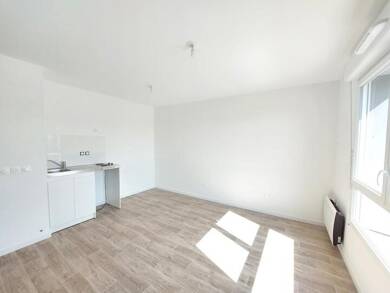 Appartement à louer 550 € 2 pièces 1 chambre 41 m² 2ème étage Rabière Joue les Tours 37300
