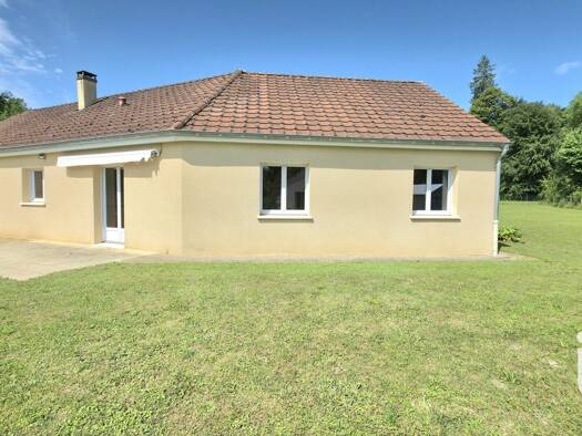 Maison de plain-pied à vendre 159 000 € 5 pièces 3 chambres 102 m² 1 813 m² de terrain Gevrolles 21520