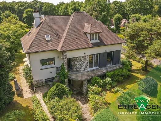Maison à vendre 215 250 € 7 pièces 5 chambres 170 m² 1 964 m² de terrain Conches-en-Ouche 27190