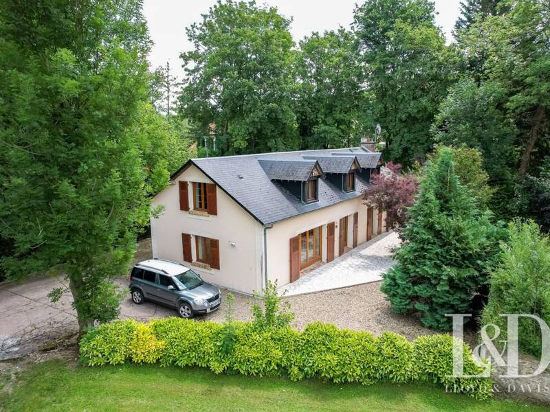 Maison à vendre, 310m², SAINT MAURICE MONTCOURONNE