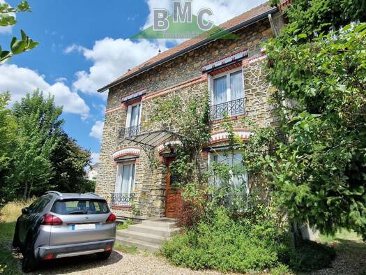 Maison à vendre 632 000 € 8 pièces 5 chambres 164 m² 889 m² de terrain Stade Franconville 95130