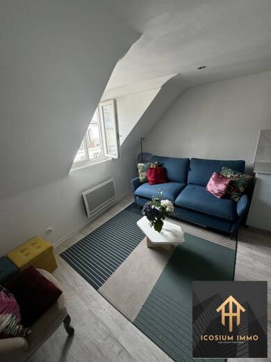 Appartement à louer 1 200 € 1 pièce 25 m² Dernier étage, Étage 6/6 Arts et Métiers Paris 3ème 75003