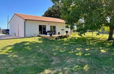 Maison à vendre - Neuf 255 000 € 5 pièces 3 chambres 90 m² 817 m² de terrain Lesparre-Médoc 33340