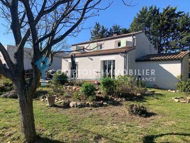 Villa à vendre 470 000 € 5 pièces 3 chambres 123 m² 1 830 m² de terrain Tavel 30126