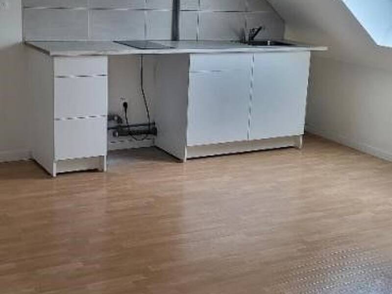 Maison à louer, 40m², VILLENEUVE SUR BELLOT