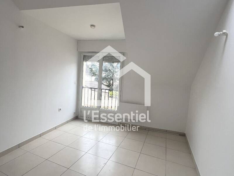 Maison à louer, 15m², CHANTELOUP LES VIGNES