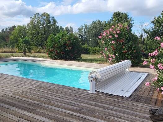 Maison de plain-pied à vendre 354 000 € 5 pièces 4 chambres 172 m² 2 131 m² de terrain Saint-Sever-de-Saintonge 17800