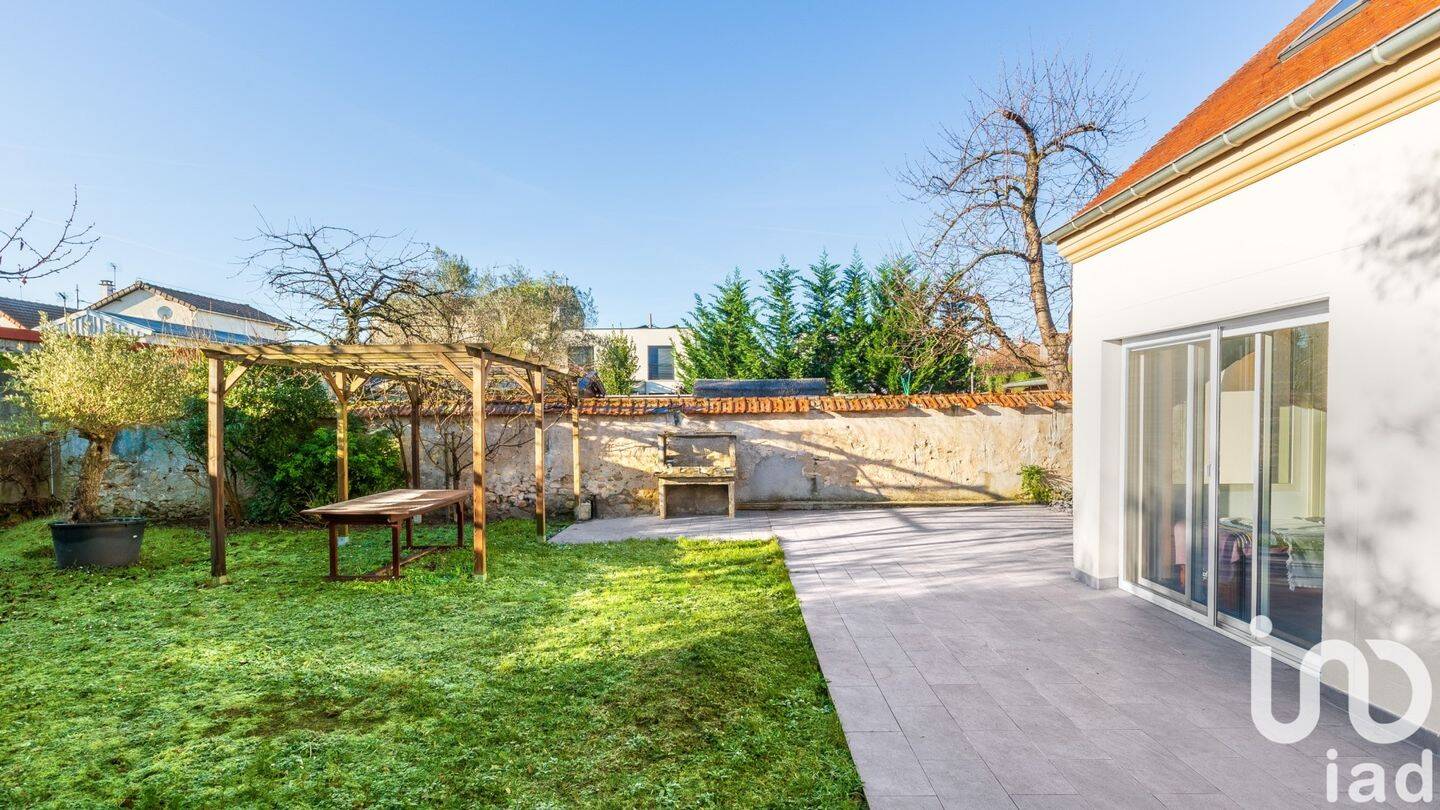 Maison à vendre, 250m², SAINT MAUR DES FOSSES