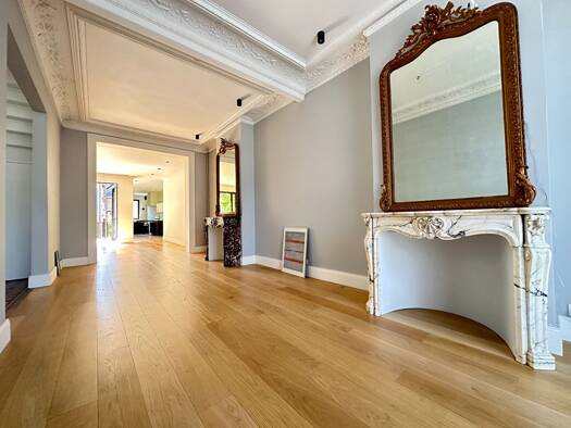 Maison à louer 3 600 € 5 pièces 6 chambres 178 m² 380 m² de terrain Vauban Esquermes Lille 59000