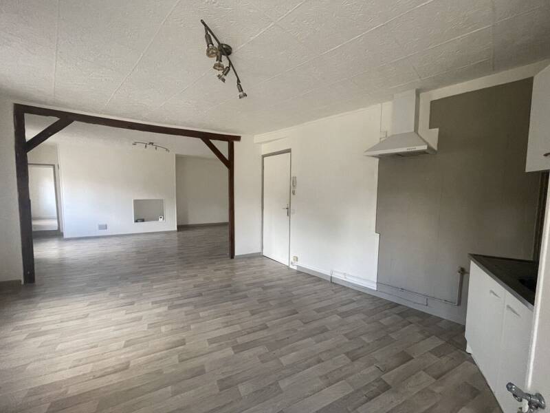 Maison à louer, 78m², MEHUN SUR YEVRE