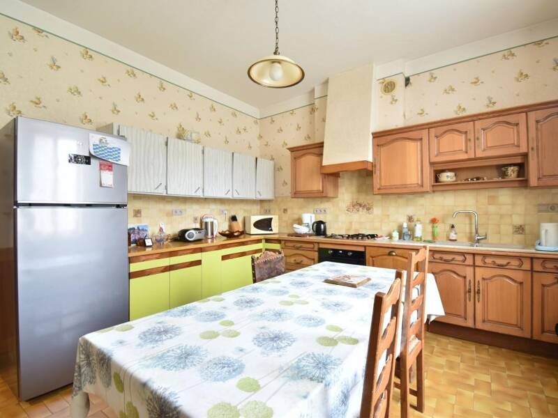 Maison à vendre, 220m², RIGNIEUX LE FRANC