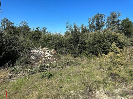 Terrain constructible à vendre 71 000 € 1 102 m² de terrain Orgnac-l'Aven 07150