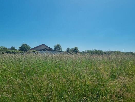 Terrain constructible à vendre 80 000 € 596 m² de terrain Dolomieu 38110