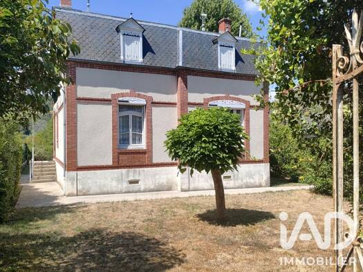 Maison à vendre 175 000 € 6 pièces 4 chambres 120 m² 1 888 m² de terrain Montreuillon 58800