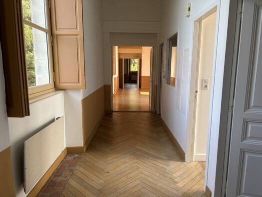 Appartement à louer 1 120 € 3 pièces 2 chambres 133 m² 1er étage Carquefou 44470