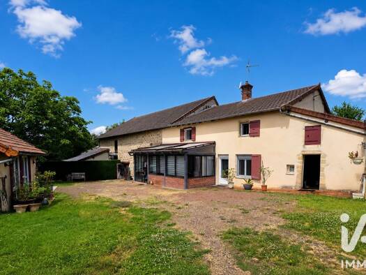 Maison à vendre 335 100 € 7 pièces 4 chambres 163 m² 5 115 m² de terrain Vauban 71800