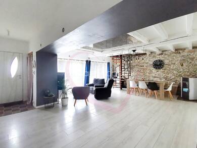 Maison à vendre 299 000 € 6 pièces 3 chambres 186 m² 1 849 m² de terrain Le Landreau 44430