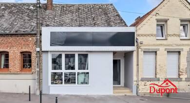 Local commercial à louer 1 040 € 435 m² de surface de vente divisible Englefontaine 59530