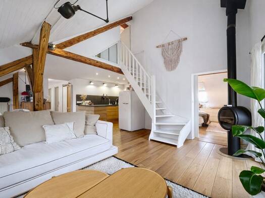 Appartement à vendre 640 000 € 5 pièces 4 chambres 147,07 m² Étage 2/2 Talloires-Montmin 74290